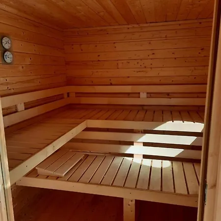 Jagdhaus Im Gruenen, Mit Sauna 库姆巴赫